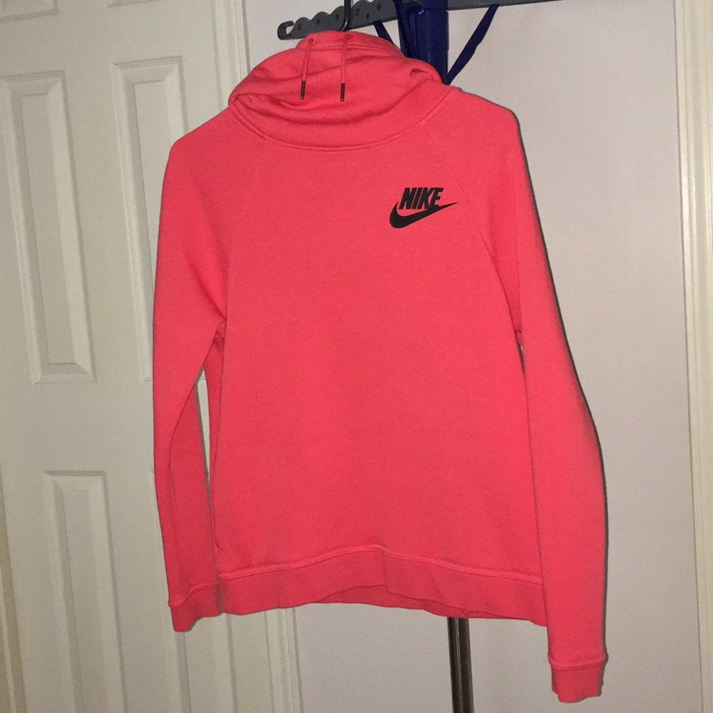 NEVER WORN Nike Women’s Funnel Neck Hoodie